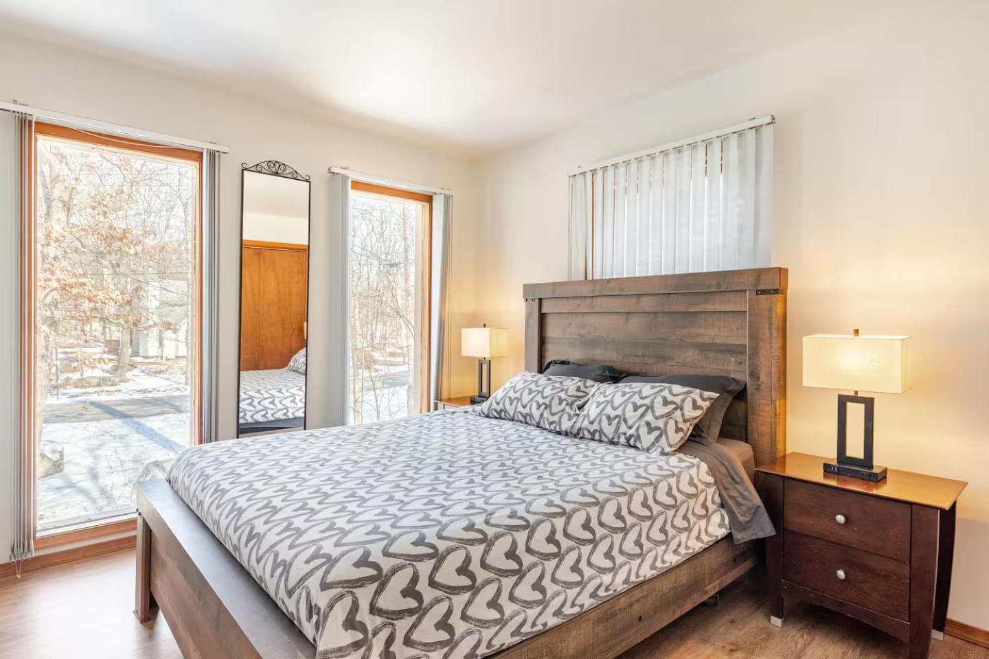 Cozy Cabin At Poconos With Hot Tub And Fire Pit East Stroudsburg Exterior photo