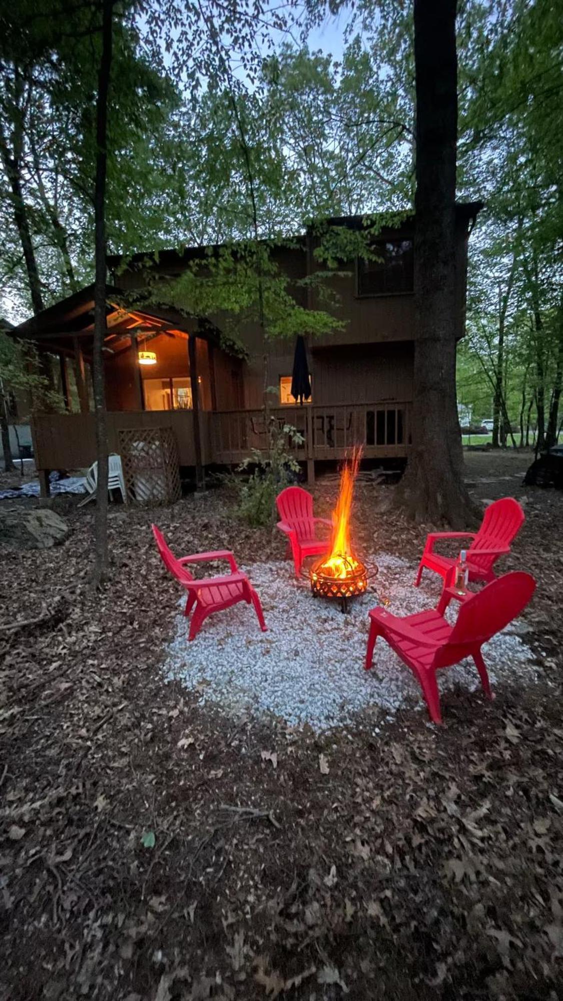 Cozy Cabin At Poconos With Hot Tub And Fire Pit East Stroudsburg Exterior photo